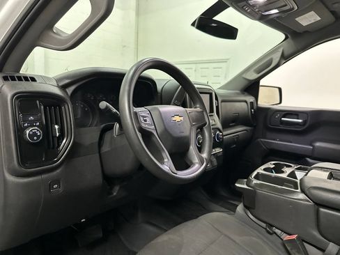 Used 2020 Chevrolet Silverado 1500 Custom w/ Custom Value Package RWD image 28