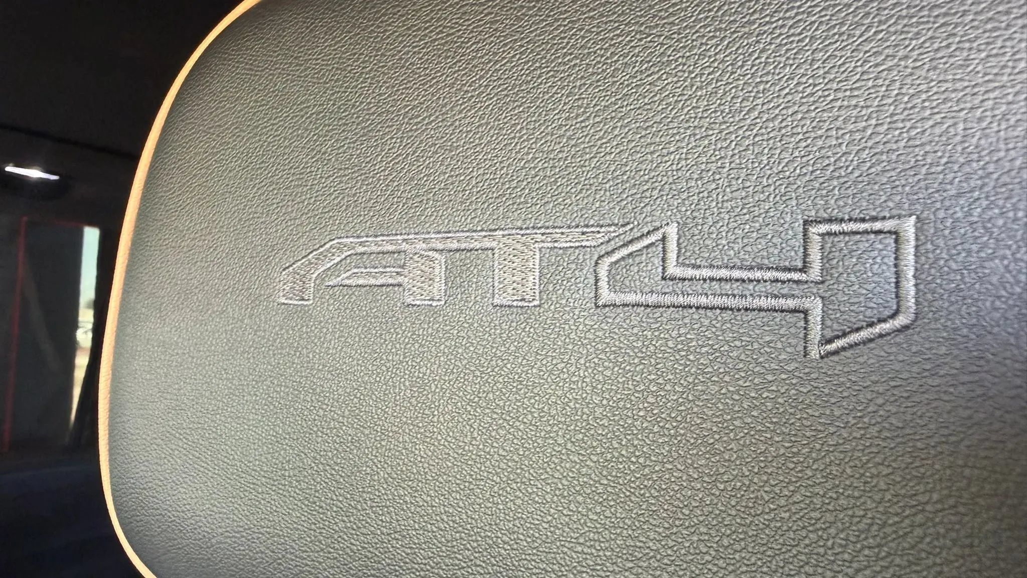 Used 2022 GMC Yukon XL AT4 w/ Max Trailering Package AWD/4WD image 36