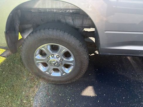 Used 2021 RAM 2500 Big Horn w/ Level 1 Equipment Group AWD/4WD image 3