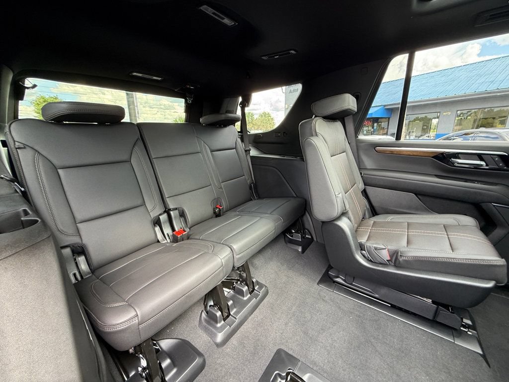 Used 2026 Chevrolet Tahoe High Country w/ Sun And Tow Package RWD image 40