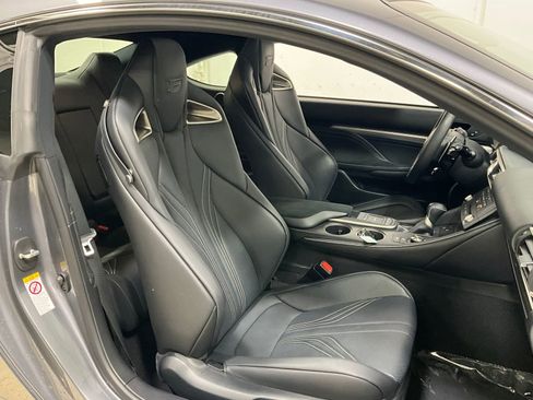 Used 2017 Lexus RC F image 8