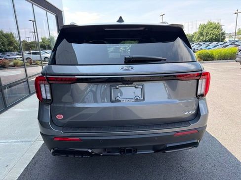 New 2026 Ford Explorer ST-Line AWD/4WD image 4