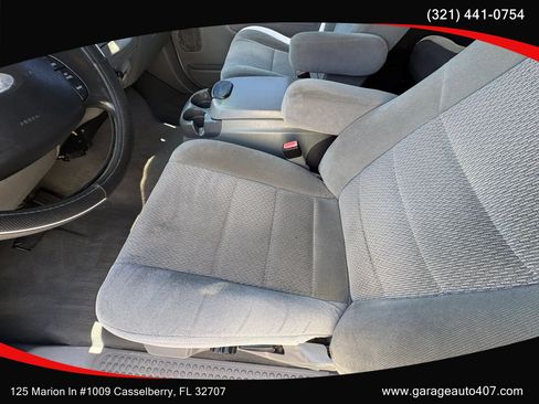Used 2004 Ford F250 XL RWD image 13