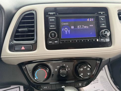 Used 2021 Honda HR-V LX image 33