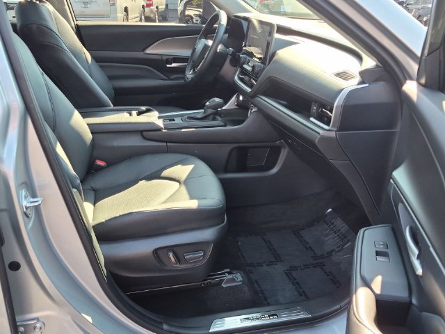 Certified 2025 Toyota Grand Highlander AWD Hybrid image 30
