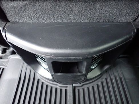 Used 2024 RAM 2500 Tradesman w/ Chrome Appearance Group image 17