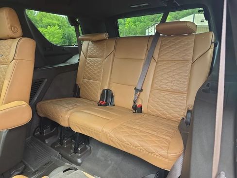 Used 2021 Cadillac Escalade Premium Luxury w/ Performance Package AWD/4WD image 48