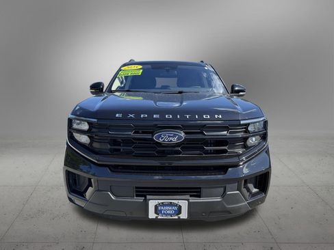 Used 2025 Ford Expedition Active AWD/4WD image 7