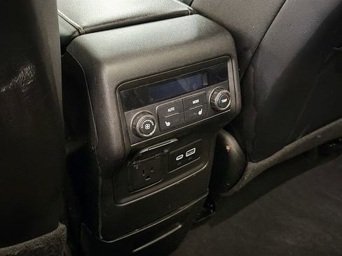 Used 2022 GMC Acadia Denali w/ Denali Ultimate Package image 26