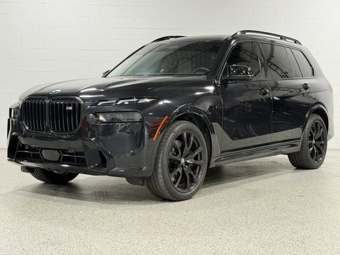 Used 2023 BMW X7 M60i AWD/4WD image 2