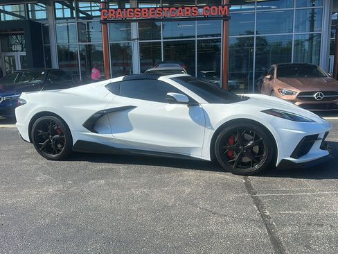 Used 2022 Chevrolet Corvette Stingray Coupe w/ Z51 Performance Package RWD image 1