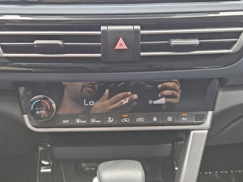 Used 2023 Kia Seltos S w/ Navigation Package FWD image 17
