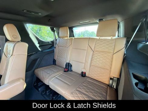 Used 2023 Cadillac Escalade Sport AWD/4WD image 32