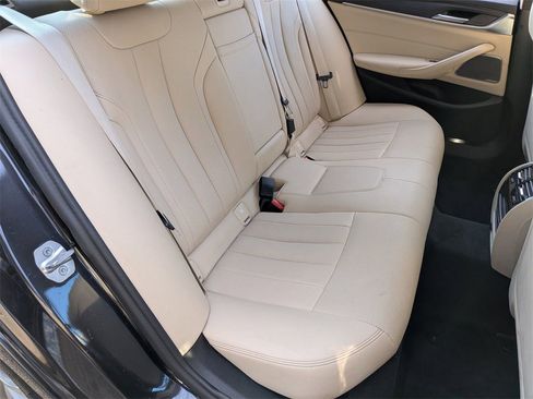 Used 2023 BMW 530i xDrive w/ Premium Package image 29