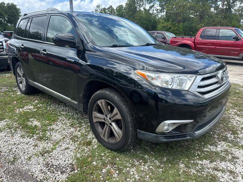 Used 2011 Toyota Highlander Limited w/ Tow Pkg image 3