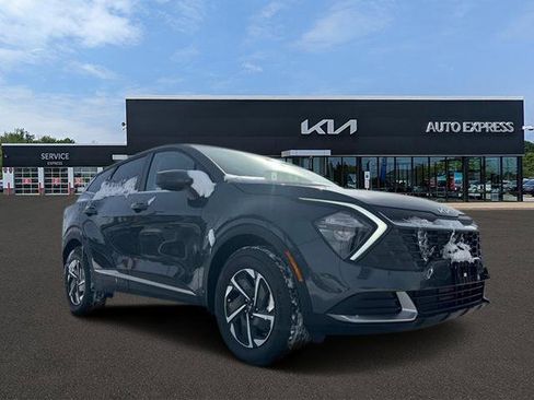 Certified 2023 Kia Sportage LX image 1