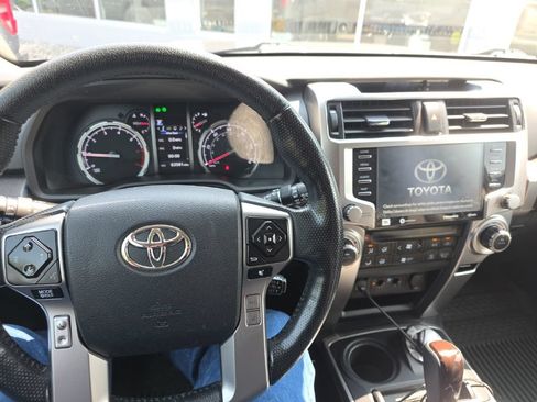 Used 2023 Toyota 4Runner Limited AWD/4WD image 7