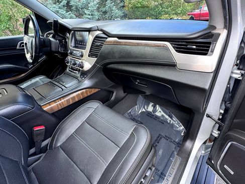 Used 2019 GMC Yukon Denali w/ Open Road Package AWD/4WD image 40