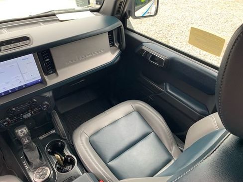 Used 2024 Ford Bronco Outer Banks AWD/4WD image 22