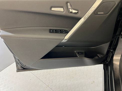 New 2026 BMW iX xDrive60 w/ M Sport Package image 21