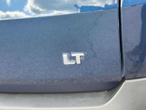Used 2023 Chevrolet Traverse LT w/ LT Premium Package AWD/4WD image 45