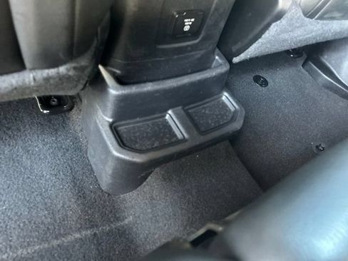 Used 2022 Jeep Wrangler Unlimited Sahara w/ Cold Weather Group AWD/4WD image 45