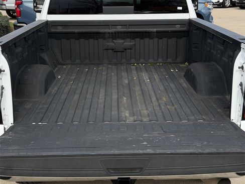 Certified 2024 Chevrolet Silverado 2500 LTZ w/ LTZ Convenience Package image 31