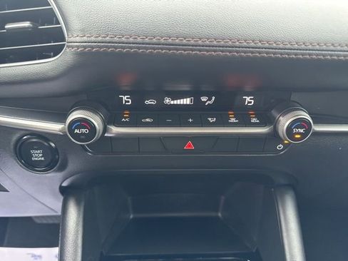 Used 2024 MAZDA MAZDA3 s FWD image 23