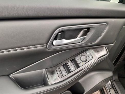 New 2026 Nissan Rogue SV image 22