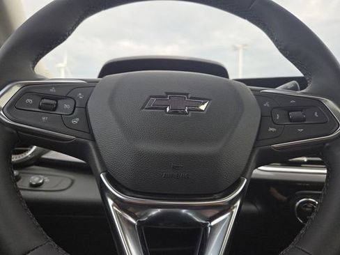 New 2026 Chevrolet Trax ACTIV w/ Sunroof Package FWD image 31