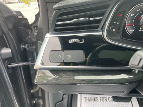 Used 2019 Audi Q8 Premium Plus w/ Premium Plus AWD/4WD image 14
