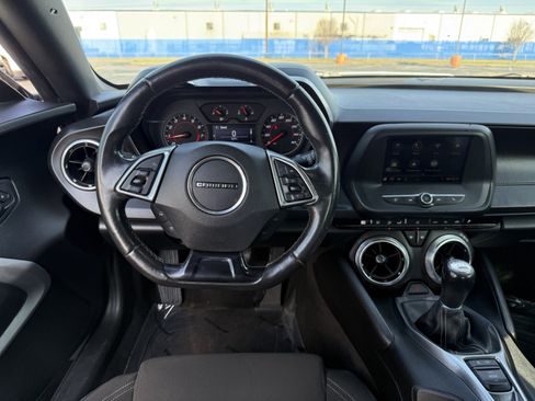 Used 2019 Chevrolet Camaro LT RWD image 15
