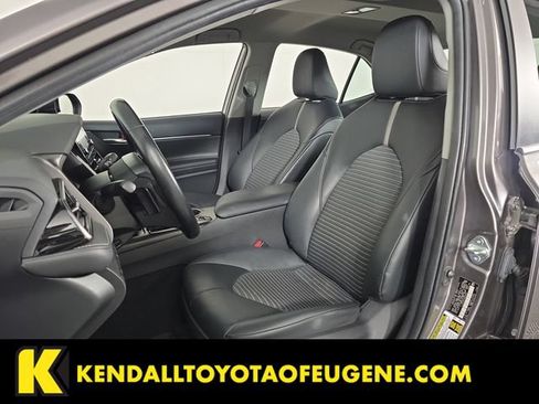 Used 2022 Toyota Camry SE FWD image 23