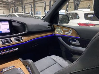 Used 2025 Mercedes-Benz GLS 450 4MATIC w/ AMG Line Exterior