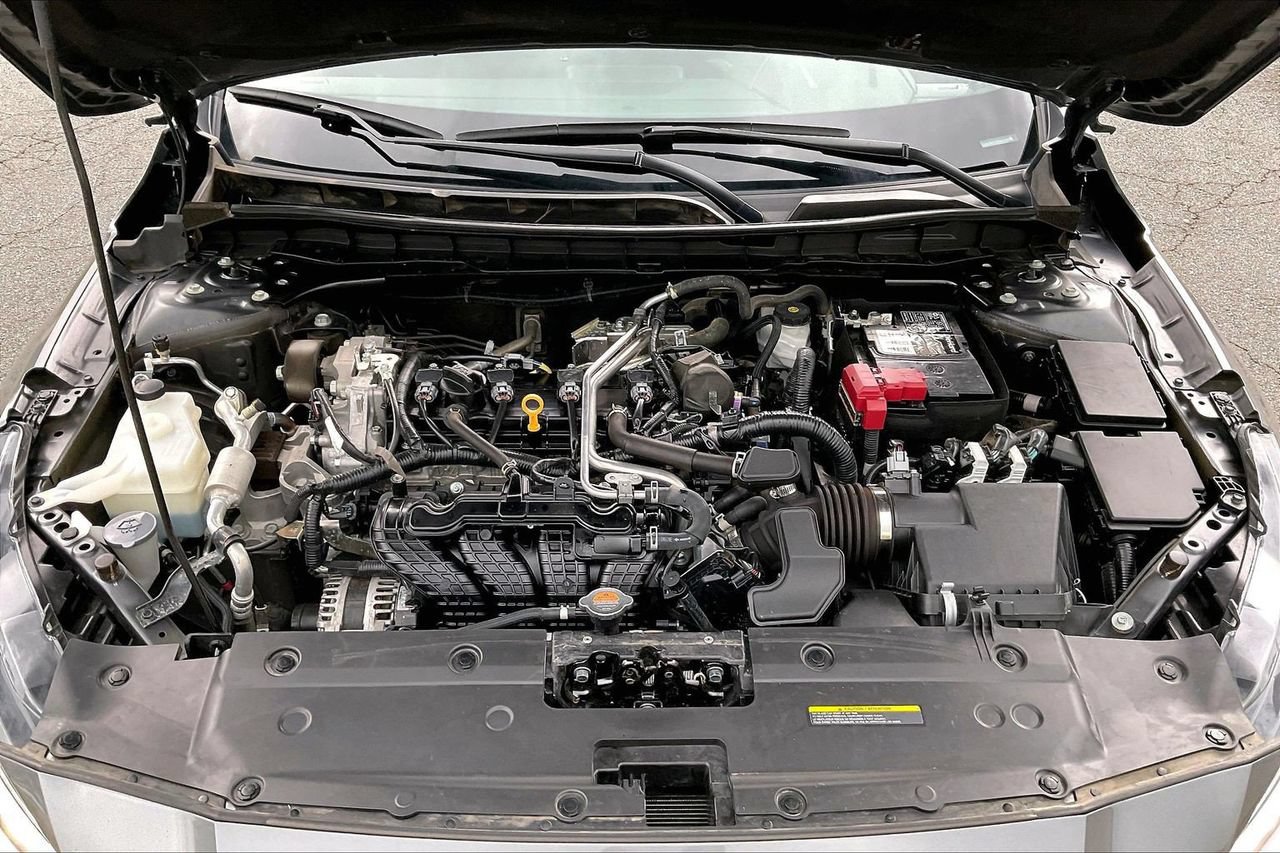 Used 2024 Nissan Altima 2.5 SV FWD image 35