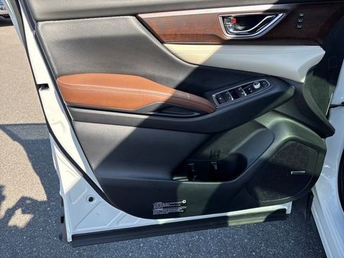 Used 2022 Subaru Ascent Touring image 16