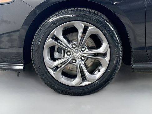 Used 2023 Honda Accord EX image 38