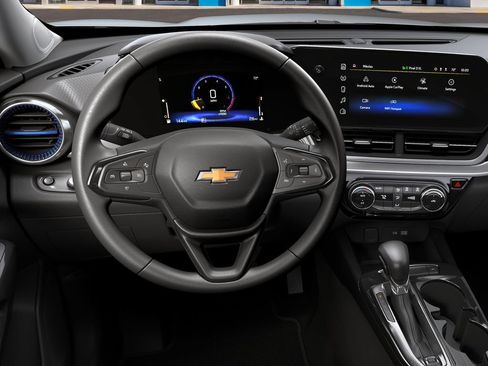 New 2026 Chevrolet Trax LT w/ Driver Confidence Package FWD image 8