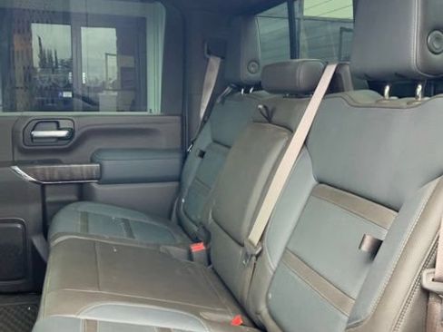Used 2021 GMC Sierra 3500 Denali w/ Denali Black Diamond Edition AWD/4WD image 7