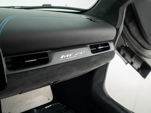Used 2022 Maserati MC20 Coupe RWD image 35