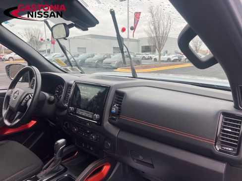 Used 2023 Nissan Frontier PRO-4X w/ Technology Package image 36