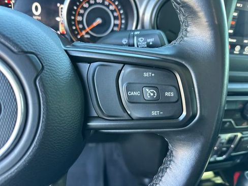 Used 2022 Jeep Wrangler Unlimited Sport image 23