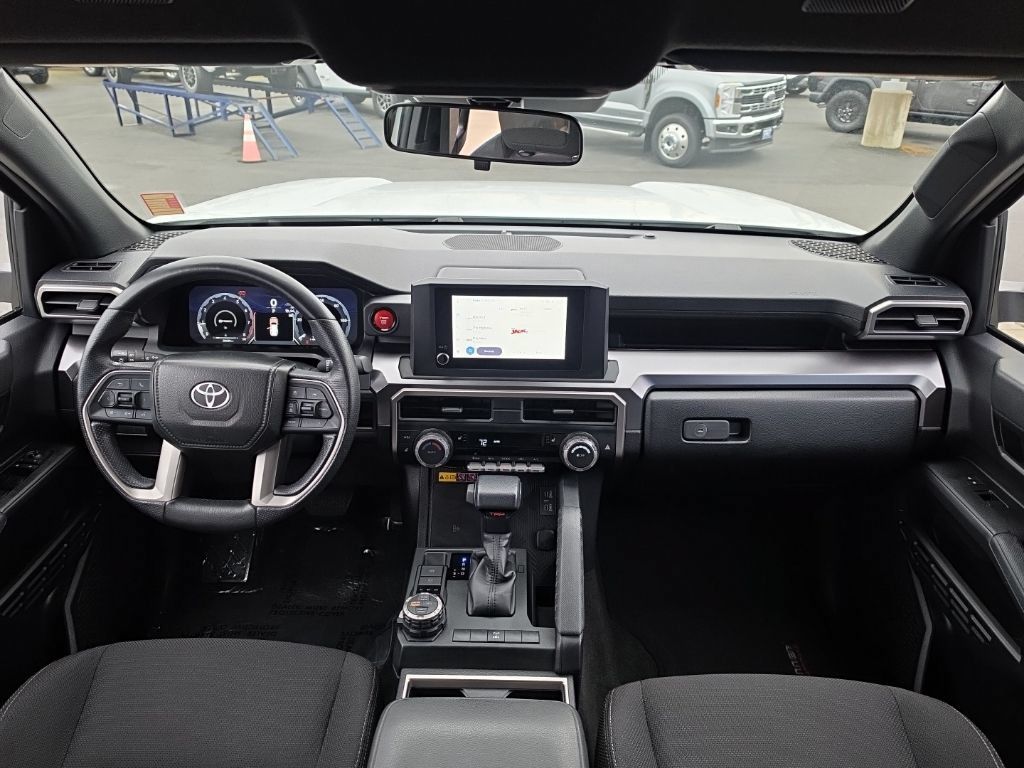 Used 2025 Toyota 4Runner TRD Off-Road AWD/4WD image 26