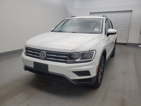 Used 2020 Volkswagen Tiguan SE AWD/4WD image 15