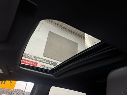 Used 2025 GMC Sierra 1500 AT4 w/ AT4 Premium Package image 20