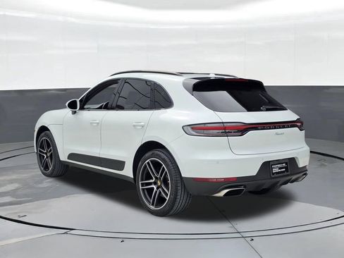 Certified 2020 Porsche Macan w/ Premium Package Plus AWD/4WD image 3