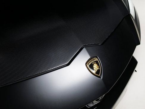 Used 2022 Lamborghini Urus image 33