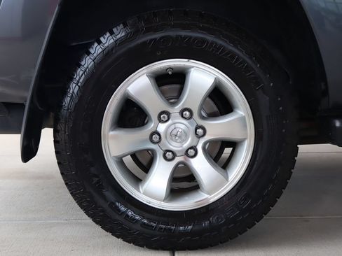 Used 2004 Toyota 4Runner Sport AWD/4WD image 13