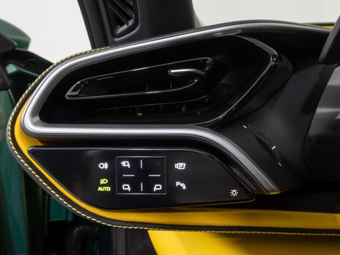 Used 2025 Ferrari 296 GTS RWD image 36