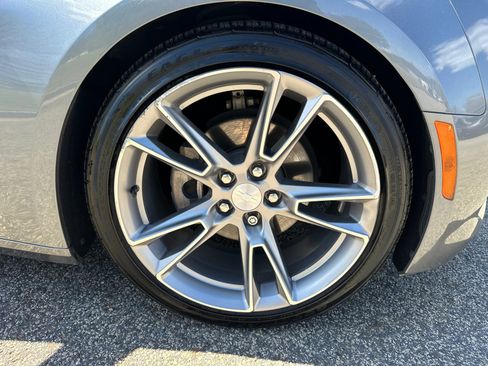 Used 2019 Chevrolet Camaro LT w/ RS Package image 10